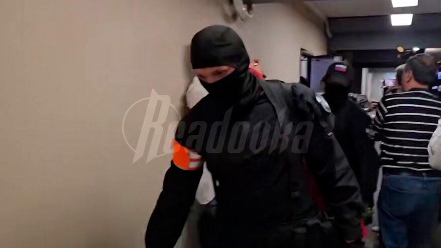 Правоохранители завершили обыски в офисе редакции Baza