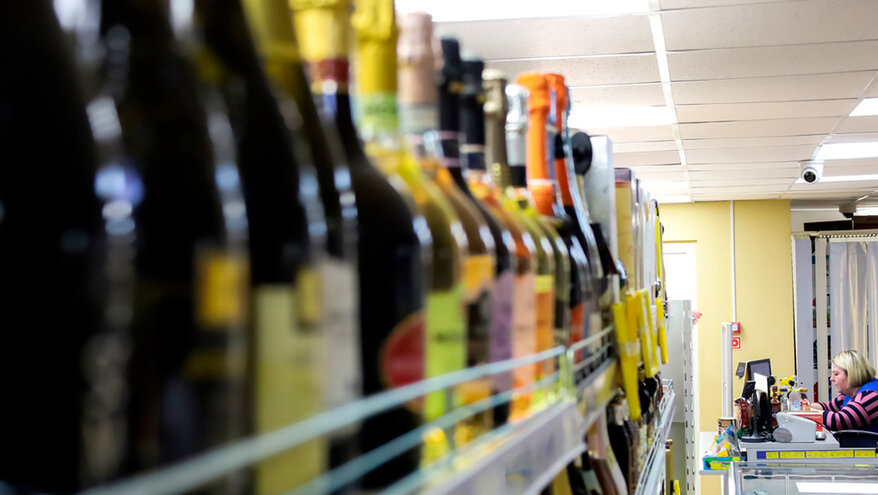 Почти половина алкомаркетов закрылась в Вологодской области