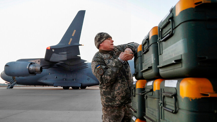 ЕС оказалось нечем оплатить ВСУ оружие США