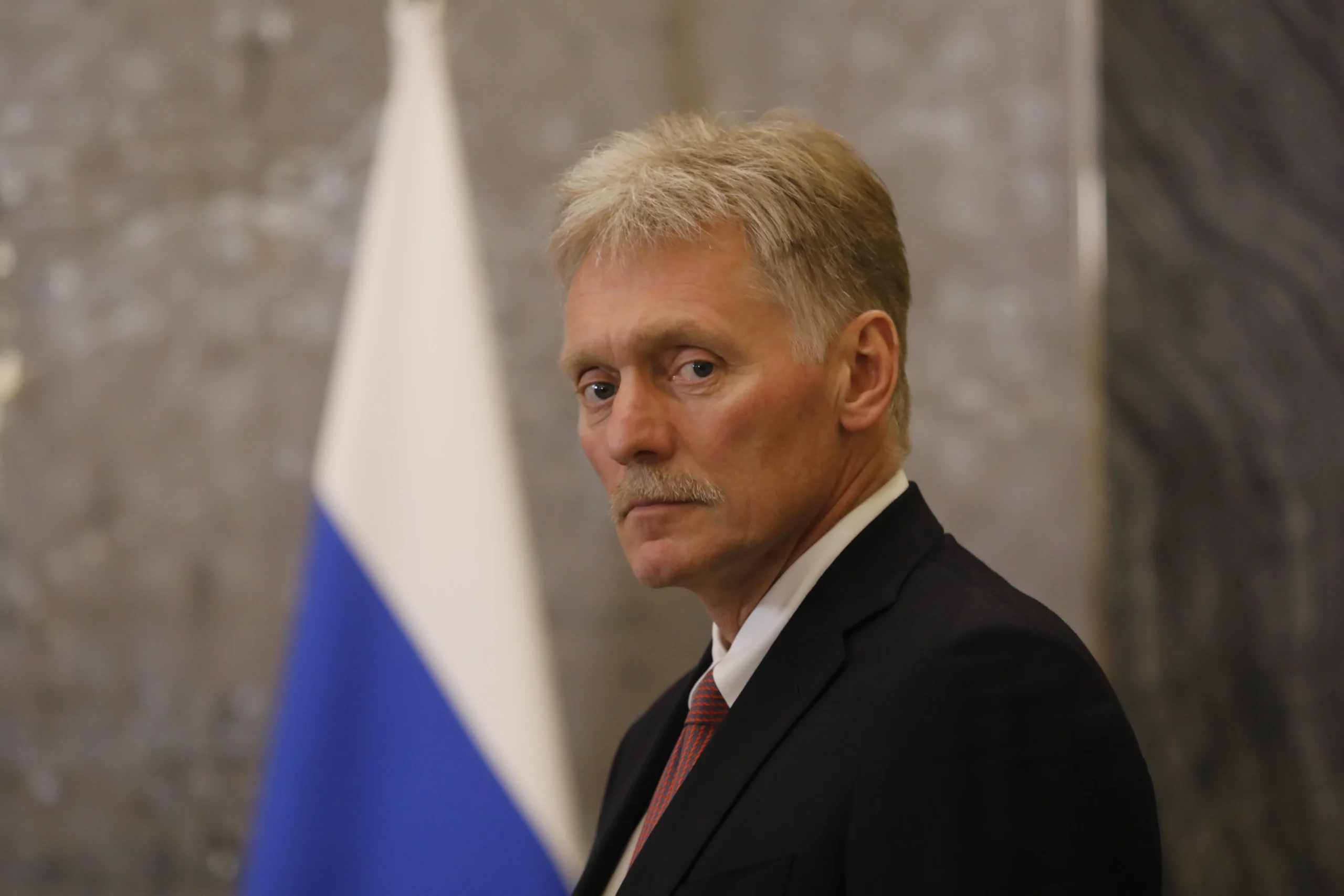 «У нас есть свои интересы»: Песков рассказал об отношениях РФ и нового руководства Сирии