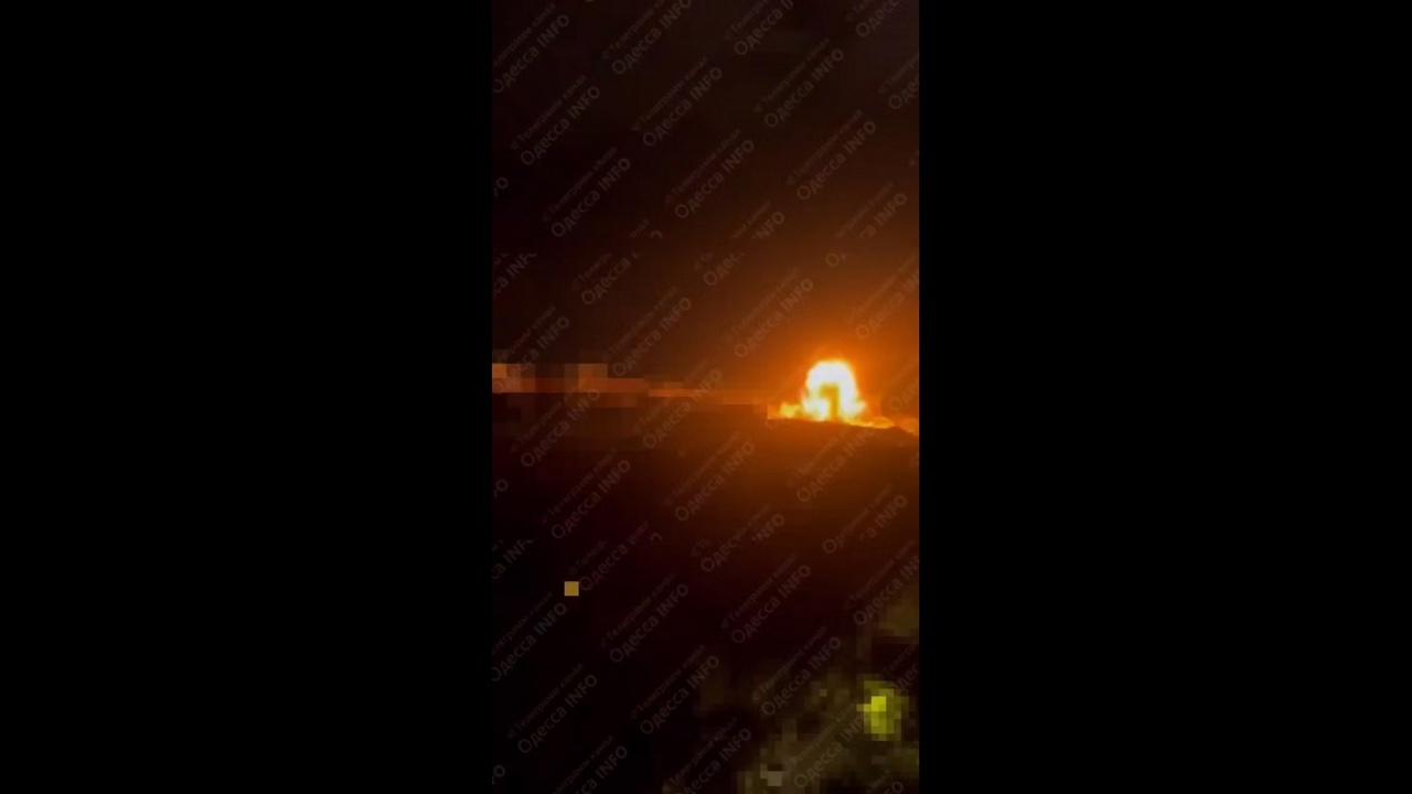 Дроны-камикадзе «Герань-2» поразили объекты в порту в Одесской области