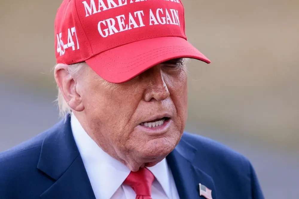 Трамп: РФ хорошо справляется, но США всё равно готовы ужесточить санкции