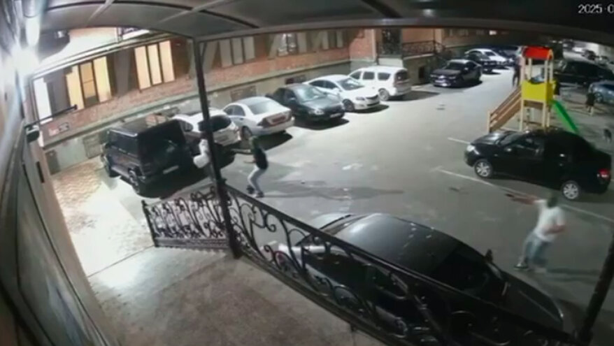 Бойца ММА Хизриева пытались застрелить возле подъезда в Махачкале