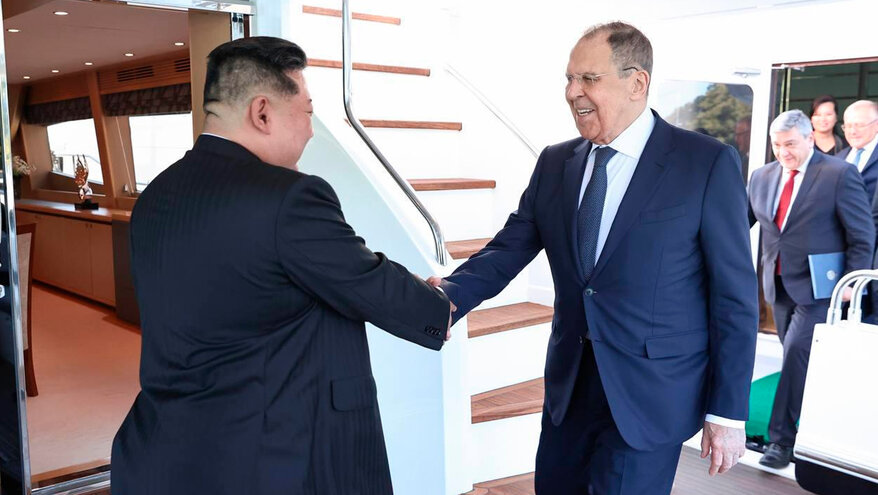 Лавров поблагодарил Ким Чен Ына за помощь КНДР в освобождении Курской области