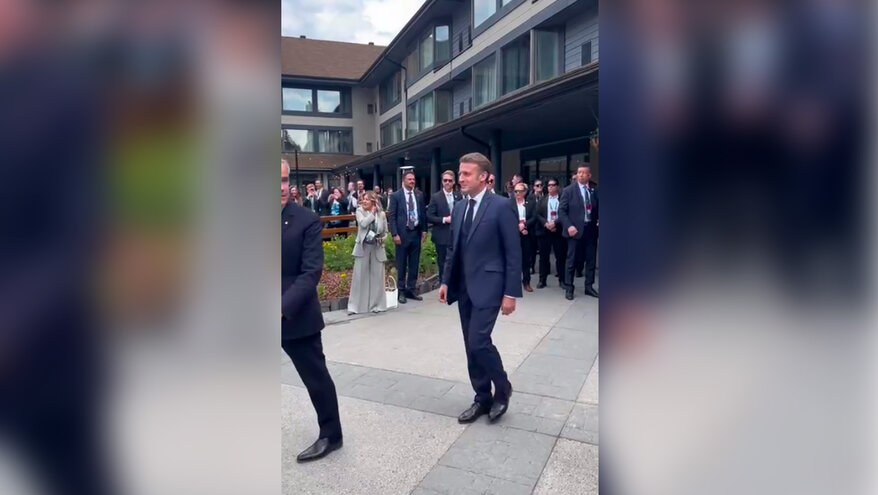 Макрон выложил видео с лидерами G7 под русскую песню «Капибара»