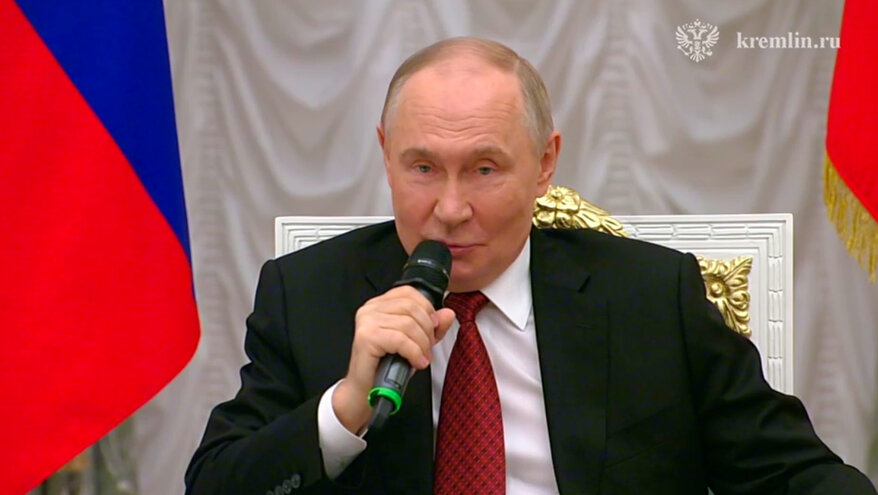 Путин принял в Кремле участников программы переподготовки «Время героев»