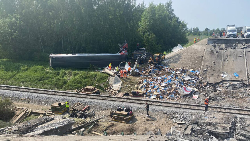 Подрывы мостов и железной дороги в Брянской и Курской областях признаны терактами