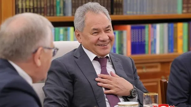 Шойгу по поручению Путина прибыл в Пхеньян для встречи с Ким Чен Ыном