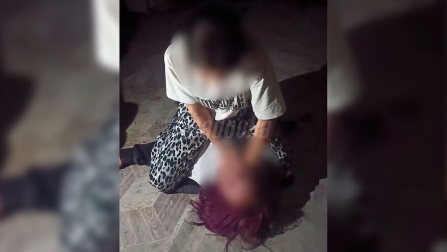 Под Новосибирском группа подростков устроила расправу с унижениями над сверстницей