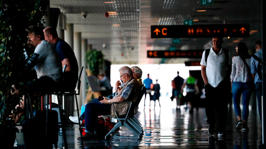 Около тысячи россиян оказались под угрозой депортации из Латвии