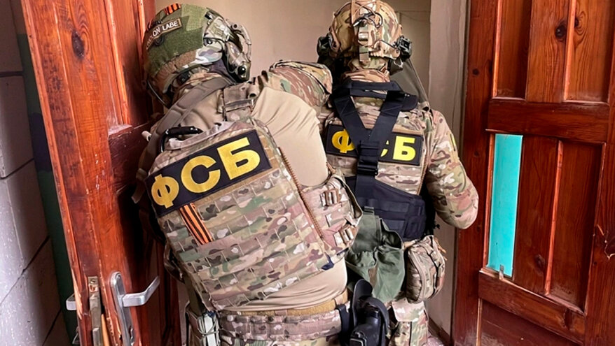 ФСБ задержала 2 женщин-агентов СБУ и ГУР в Крыму