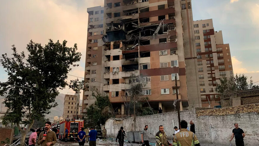 Израиль устроил массированную атаку на Иран