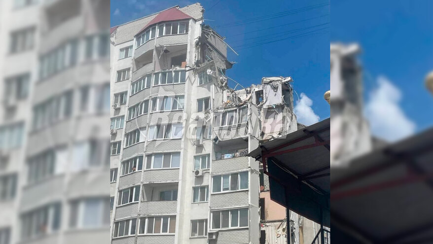 Взрыв газа обрушил подъезд дома в Саратове