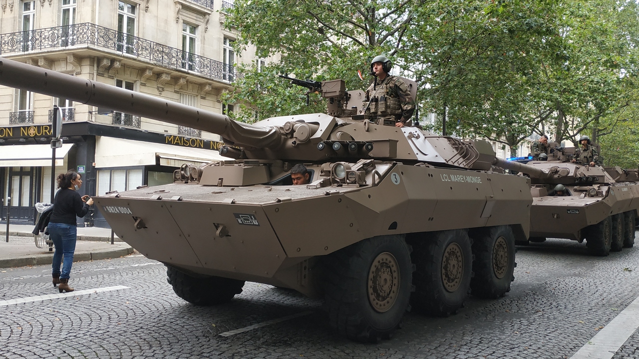 Французская бронемашина AMX-10RC ВСУ сожжена под Курахово