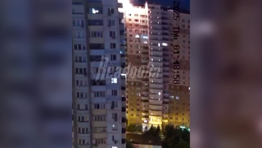 Обломки сбитого дрона ВСУ упали во двор ЖК на юго-западе Москвы