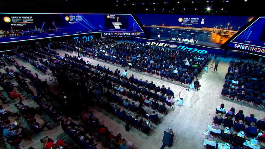 Путин назвал важной задачей на 2025 переход экономики к сбалансированному росту