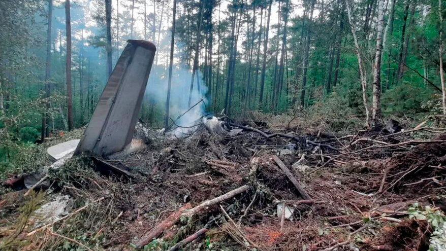 Семьям погибших в авиакатастрофе с Ан-24 назначили выплаты в 5 млн рублей