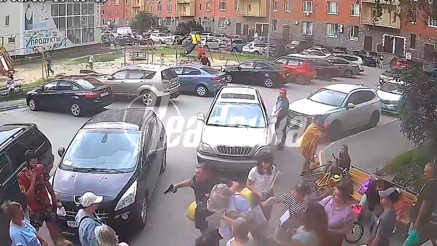 Житель Тюмени решил бороться с ЖЭКом из-за горячей воды с помощью пистолета