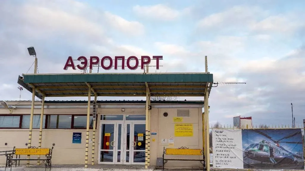 Аэропорт Петрозаводска приостановил приём и выпуск рейсов в целях безопасности