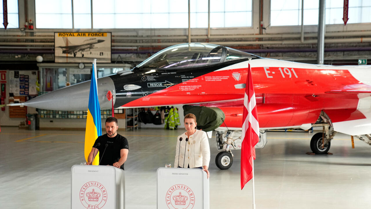 На Украину прибыли первые истребители F-16
