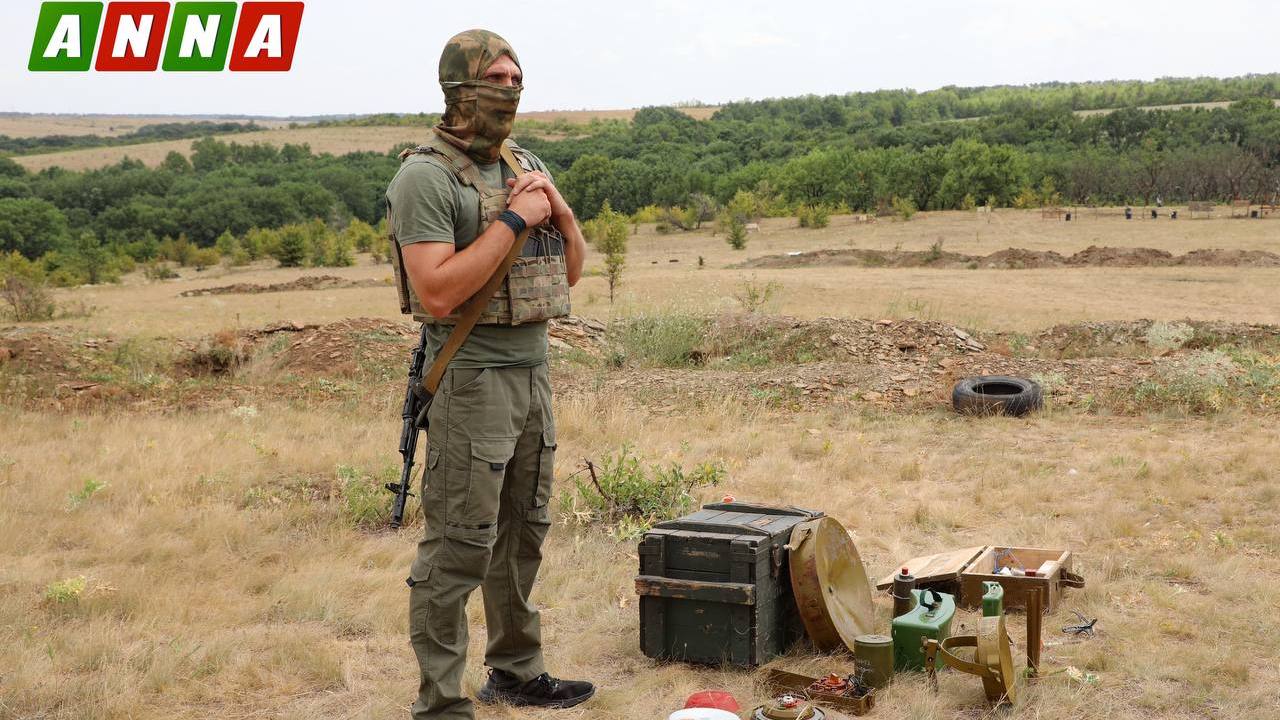 Фронт грохочет повсюду