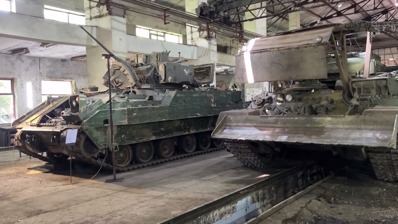 Российские военные восстановили трофейную БМП «Брэдли»