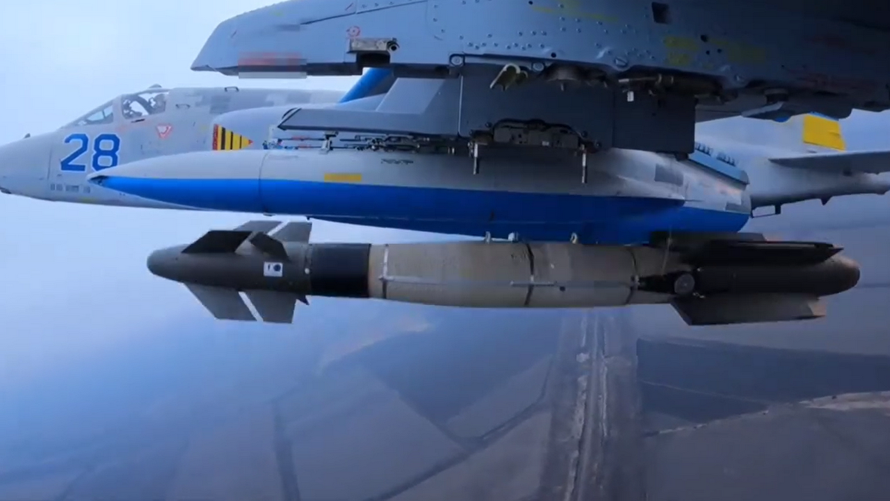 Украинские Су-25 применяют ракеты AASM Hammer