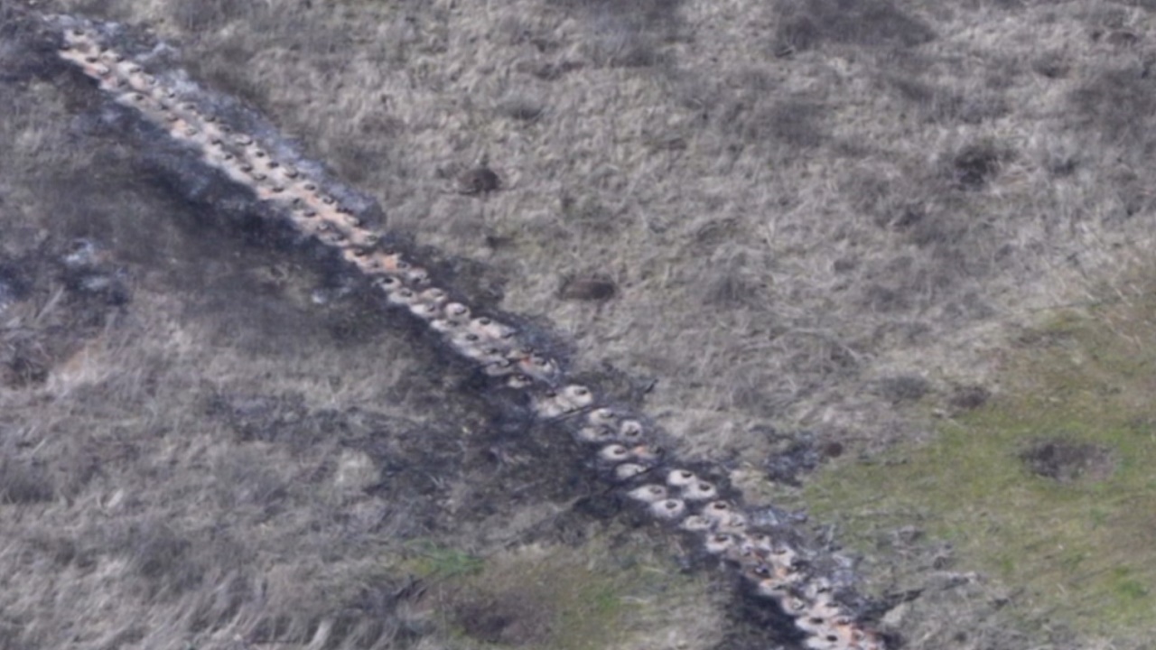 Горящая трава разминировала минное поле ВСУ